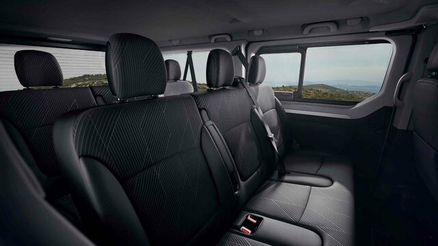 Intérieur Renault Trafic — 8 places - 1